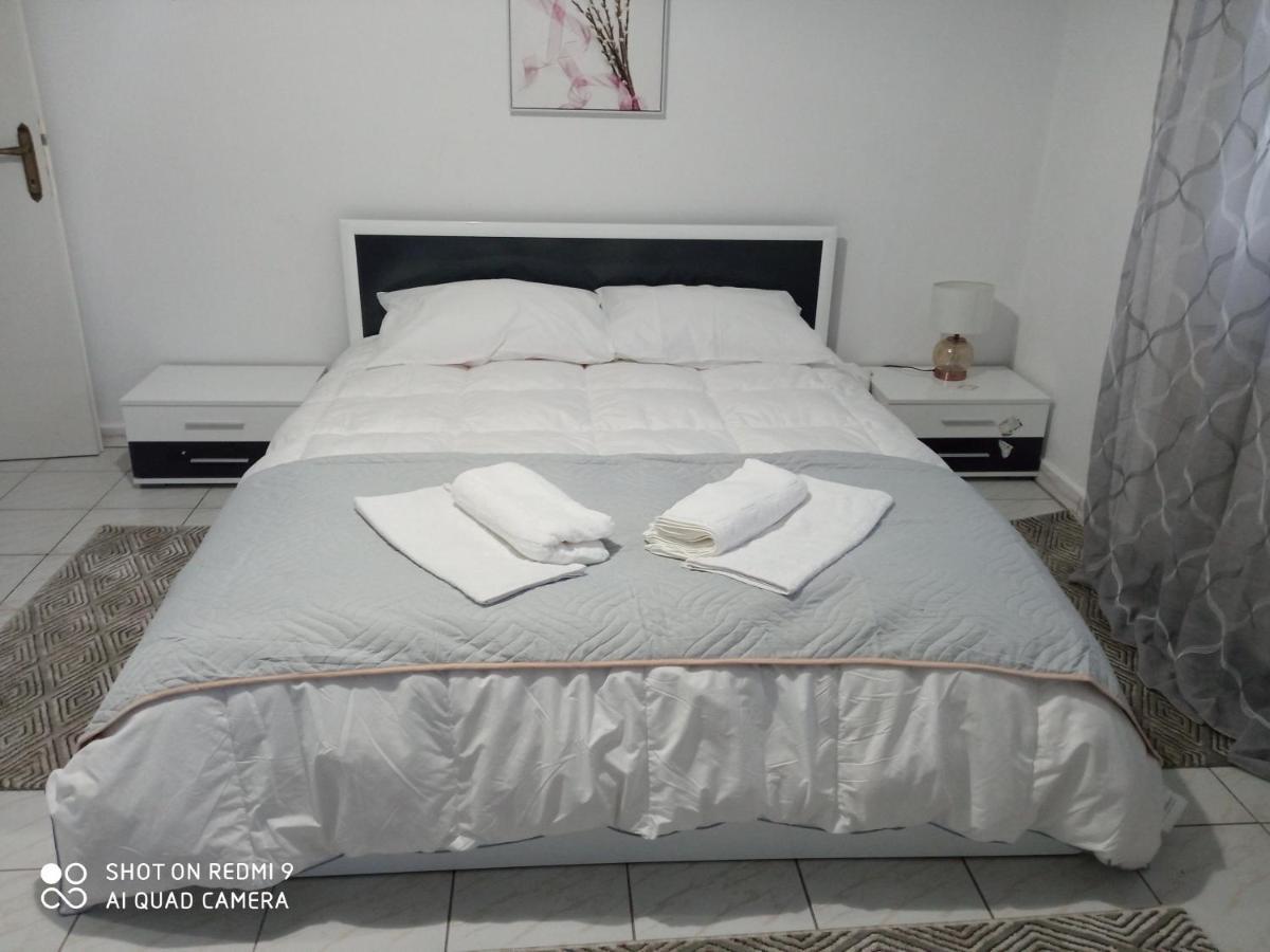 Elea House Apartment เกราโมตี ภายนอก รูปภาพ